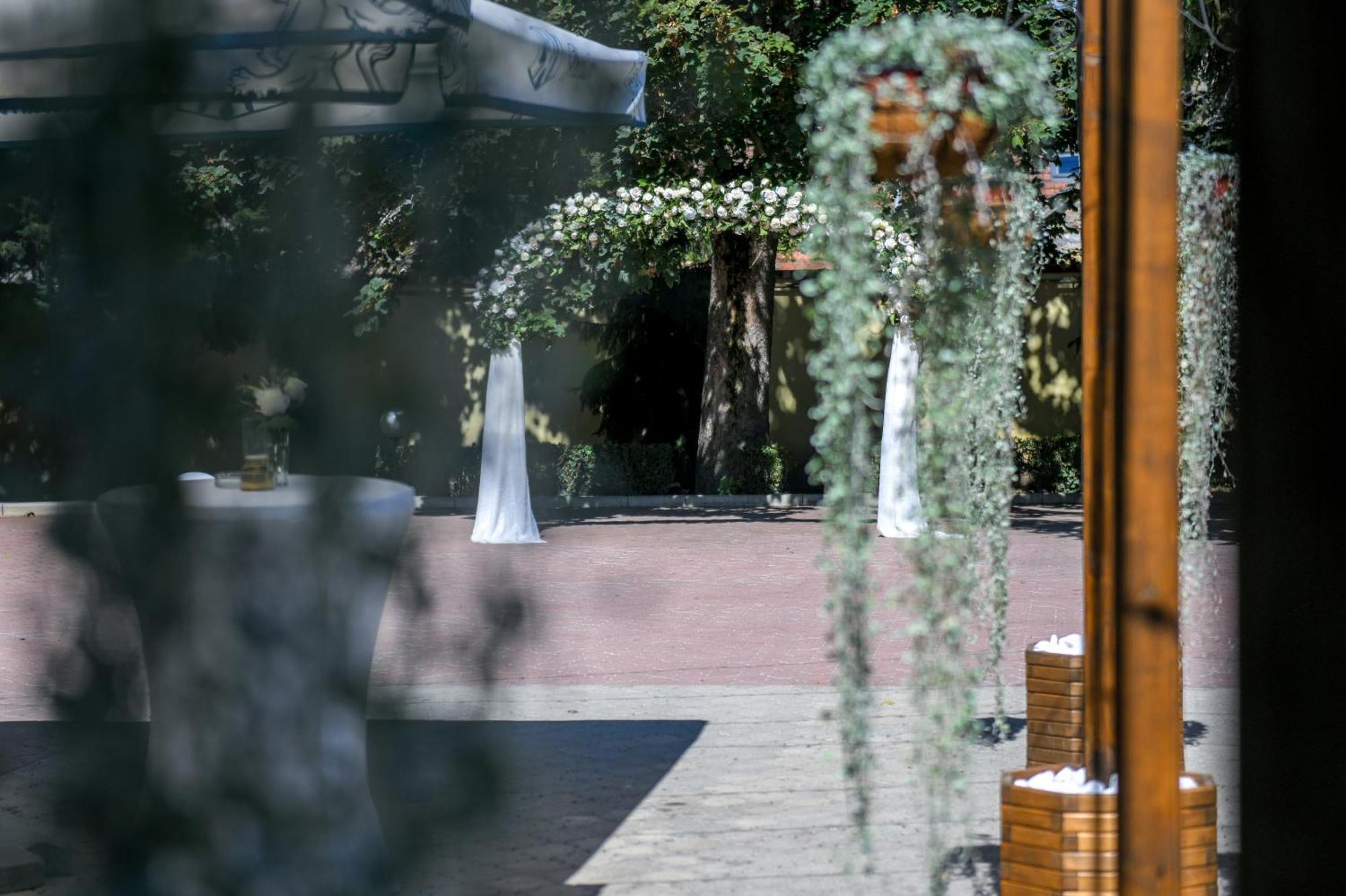 Hotel Fontana Bačka Palanka Esterno foto