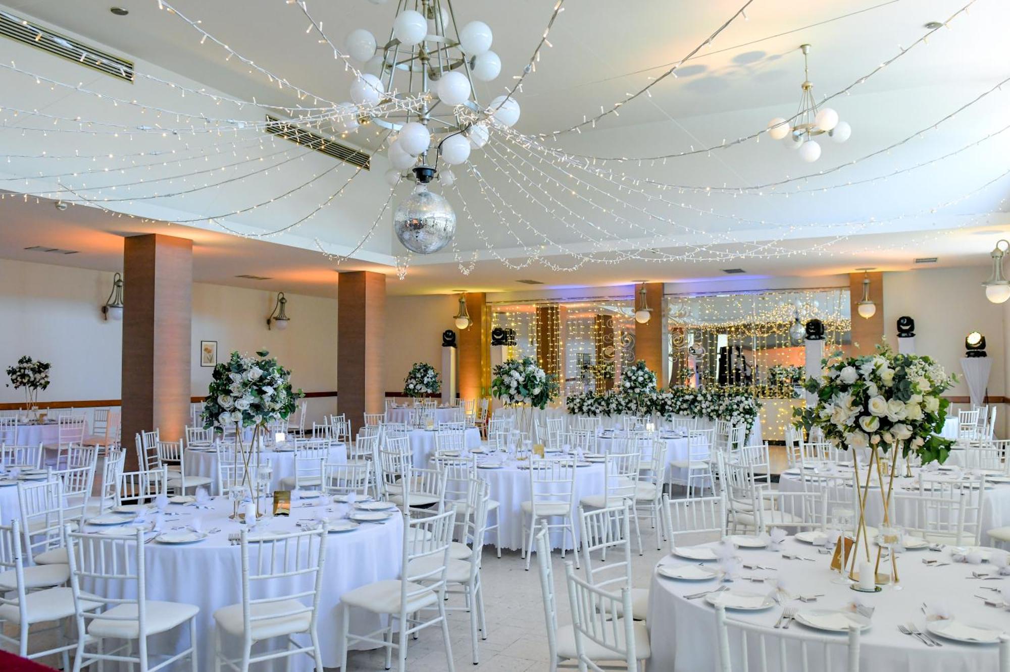 Hotel Fontana Bačka Palanka Esterno foto