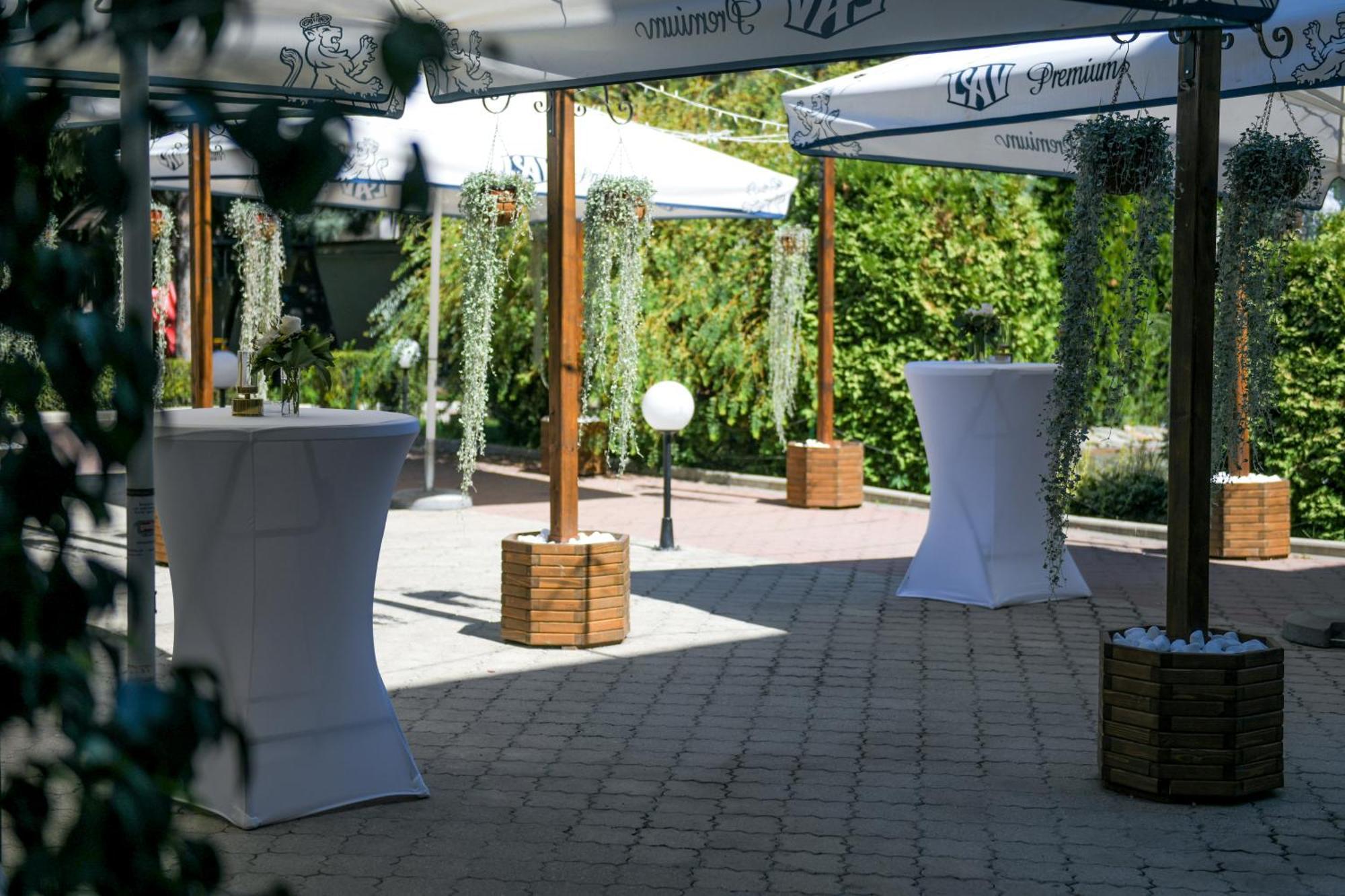 Hotel Fontana Bačka Palanka Esterno foto