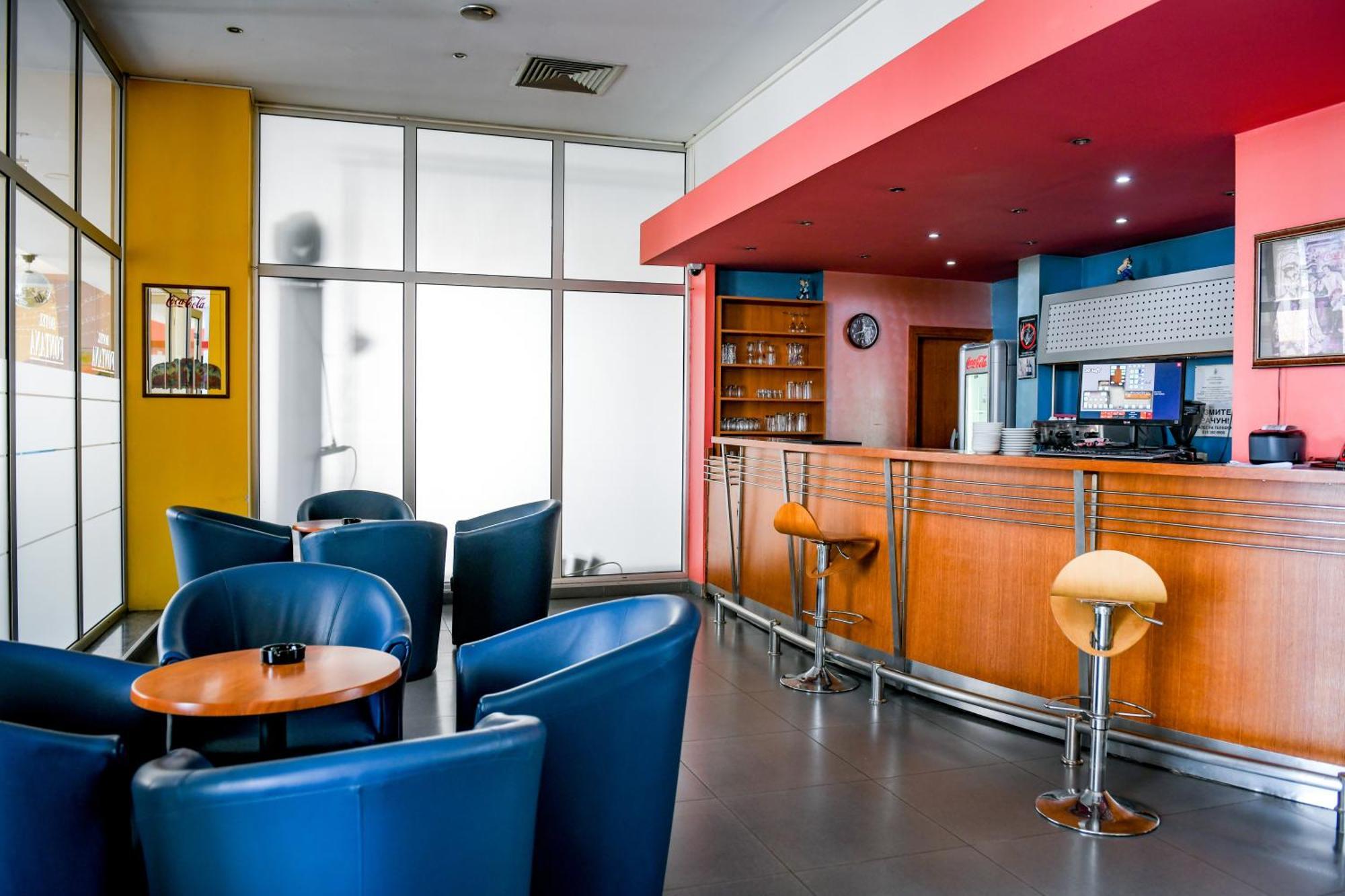 Hotel Fontana Bačka Palanka Esterno foto